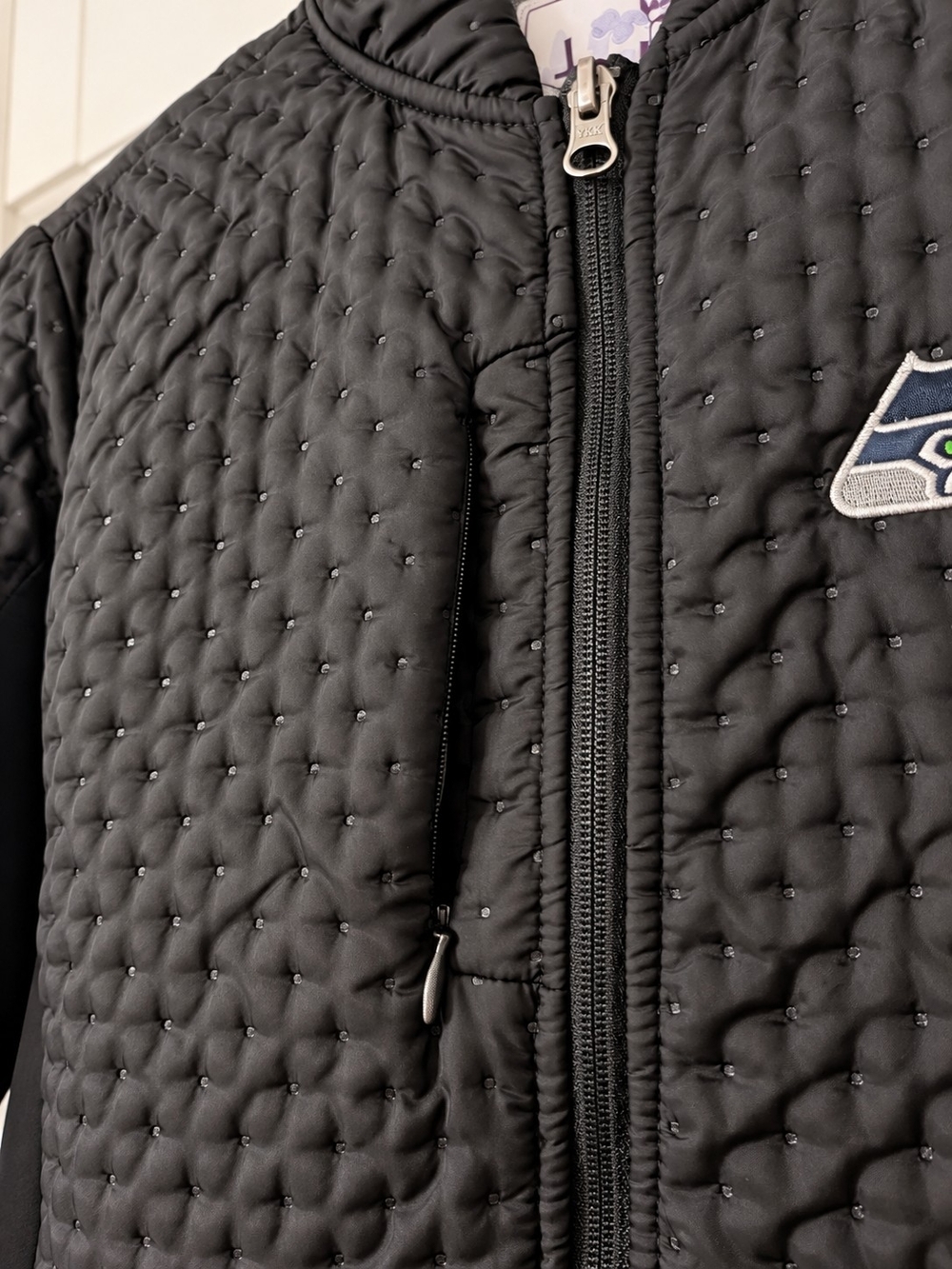 Touch by Alyssa Milano Seattle Seahawks Womans Full Zip Black Quilted Jacket- L - Picture 3 of 7